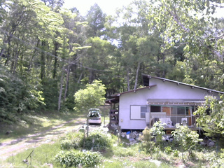 長野県菅平高原 ゆたか山荘 西側(坂上) 2026/05/31 13:30