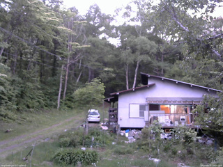 長野県菅平高原 ゆたか山荘 西側(坂上) 2026/05/31 19:00