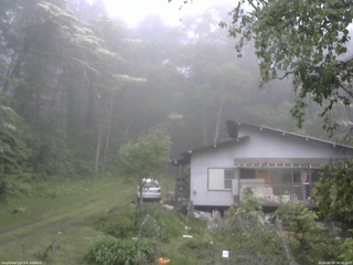 長野県菅平高原 ゆたか山荘 西側(坂上) 2026/06/09 08:00