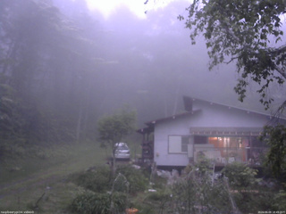 長野県菅平高原 ゆたか山荘 西側(坂上) 2026/06/09 18:45
