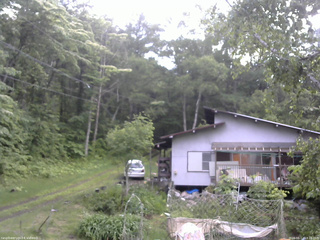 長野県菅平高原 ゆたか山荘 西側(坂上) 2026/06/12 18:15