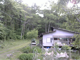 長野県菅平高原 ゆたか山荘 西側(坂上) 2026/06/16 17:00
