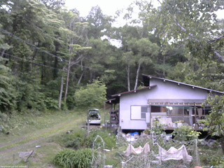 長野県菅平高原 ゆたか山荘 西側(坂上) 2026/06/16 18:15