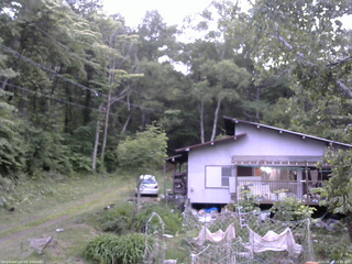 長野県菅平高原 ゆたか山荘 西側(坂上) 2026/06/16 18:45