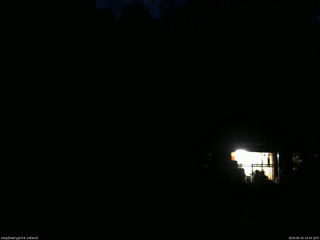 長野県菅平高原 ゆたか山荘 西側(坂上) 2026/06/16 19:45