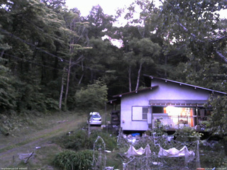 長野県菅平高原 ゆたか山荘 西側(坂上) 2026/06/17 19:15