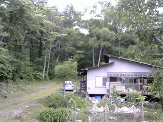 長野県菅平高原 ゆたか山荘 西側(坂上) 2026/06/18 15:15