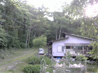 長野県菅平高原 ゆたか山荘 西側(坂上) 2026/06/18 17:15