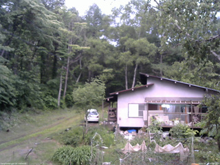 長野県菅平高原 ゆたか山荘 西側(坂上) 2026/06/18 19:00