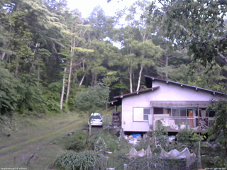 長野県菅平高原 ゆたか山荘 西側(坂上) 2026/06/19 05:00