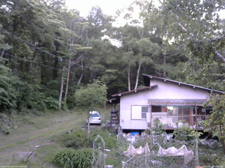 長野県菅平高原 ゆたか山荘 西側(坂上) 2026/06/19 18:30