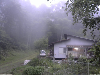 長野県菅平高原 ゆたか山荘 西側(坂上) 2026/07/02 18:15