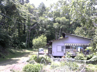 長野県菅平高原 ゆたか山荘 西側(坂上) 2026/07/07 12:15
