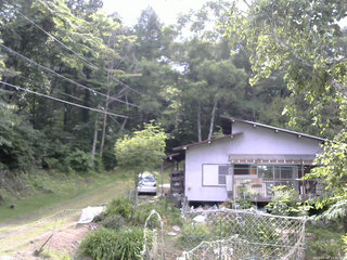 長野県菅平高原 ゆたか山荘 西側(坂上) 2026/07/08 15:45