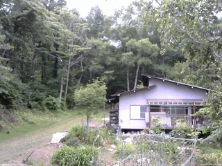 長野県菅平高原 ゆたか山荘 西側(坂上) 2026/07/09 13:00