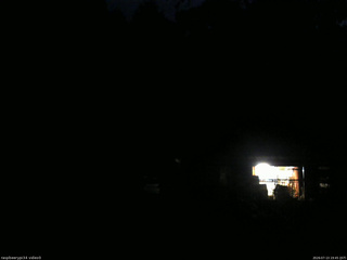長野県菅平高原 ゆたか山荘 西側(坂上) 2026/07/13 19:45