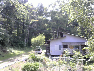 長野県菅平高原 ゆたか山荘 西側(坂上) 2026/07/15 14:00