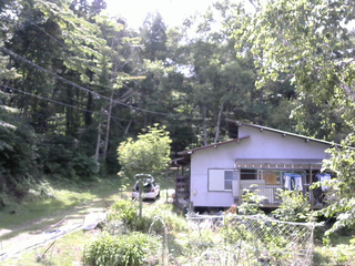 長野県菅平高原 ゆたか山荘 西側(坂上) 2026/07/18 14:00