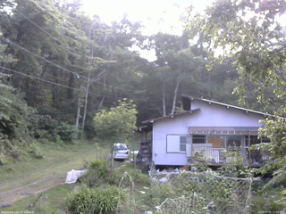 長野県菅平高原 ゆたか山荘 西側(坂上) 2026/07/22 17:00