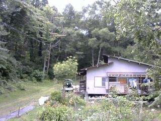 長野県菅平高原 ゆたか山荘 西側(坂上) 2026/08/01 13:15