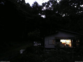 長野県菅平高原 ゆたか山荘 西側(坂上) 2026/08/01 19:15