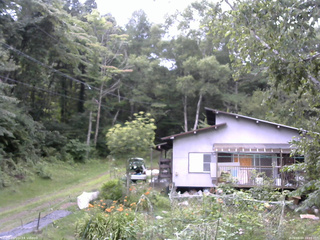 長野県菅平高原 ゆたか山荘 西側(坂上) 2026/08/03 10:15