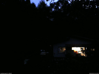 長野県菅平高原 ゆたか山荘 西側(坂上) 2026/08/03 19:15