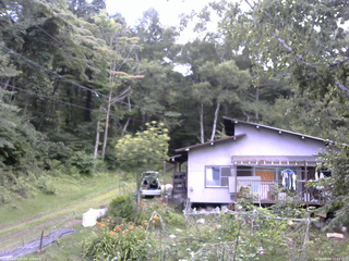 長野県菅平高原 ゆたか山荘 西側(坂上) 2026/08/04 12:15