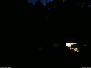 長野県菅平高原 ゆたか山荘 西側(坂上) 2026/08/07 19:15
