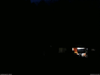 長野県菅平高原 ゆたか山荘 西側(坂上) 2026/08/15 19:15