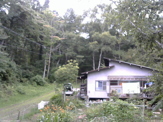 長野県菅平高原 ゆたか山荘 西側(坂上) 2026/08/18 13:15