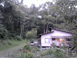 長野県菅平高原 ゆたか山荘 西側(坂上) 2026/08/18 18:30