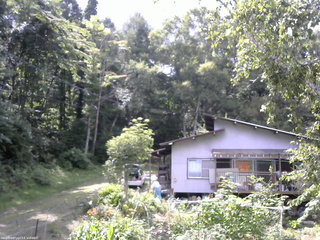 長野県菅平高原 ゆたか山荘 西側(坂上) 2026/08/19 13:45