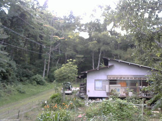 長野県菅平高原 ゆたか山荘 西側(坂上) 2026/08/19 17:00