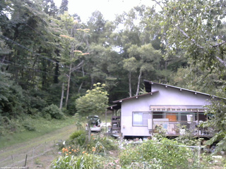 長野県菅平高原 ゆたか山荘 西側(坂上) 2026/08/20 12:00