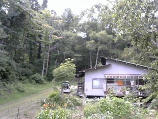 長野県菅平高原 ゆたか山荘 西側(坂上) 2026/08/20 12:15