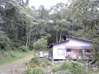 長野県菅平高原 ゆたか山荘 西側(坂上) 2026/08/20 15:15