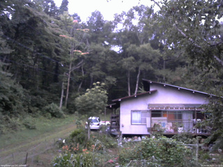 長野県菅平高原 ゆたか山荘 西側(坂上) 2026/08/21 05:15