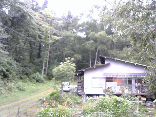 長野県菅平高原 ゆたか山荘 西側(坂上) 2026/08/21 11:00
