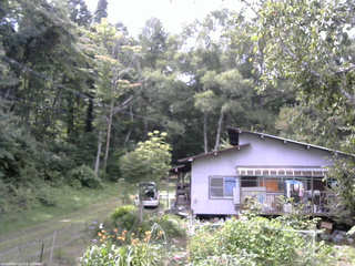 長野県菅平高原 ゆたか山荘 西側(坂上) 2026/08/22 12:15
