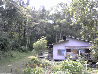 長野県菅平高原 ゆたか山荘 西側(坂上) 2026/08/22 13:15