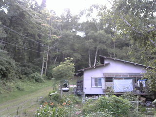長野県菅平高原 ゆたか山荘 西側(坂上) 2026/08/23 15:45