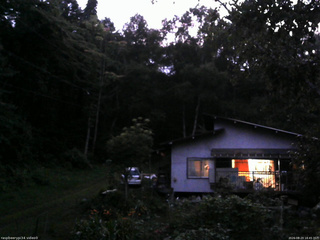 長野県菅平高原 ゆたか山荘 西側(坂上) 2026/08/23 18:45