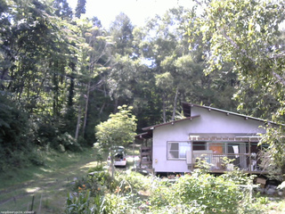 長野県菅平高原 ゆたか山荘 西側(坂上) 2026/08/25 13:15
