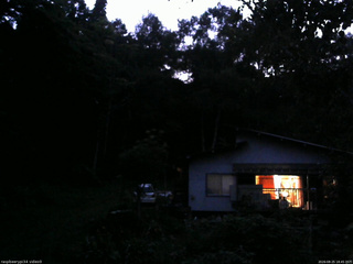 長野県菅平高原 ゆたか山荘 西側(坂上) 2026/08/25 18:45