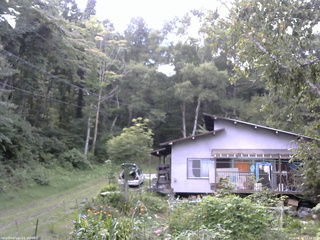 長野県菅平高原 ゆたか山荘 西側(坂上) 2026/08/26 13:15