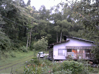 長野県菅平高原 ゆたか山荘 西側(坂上) 2026/08/27 07:00