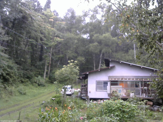 長野県菅平高原 ゆたか山荘 西側(坂上) 2026/08/27 11:15