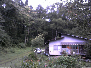 長野県菅平高原 ゆたか山荘 西側(坂上) 2026/08/28 05:30
