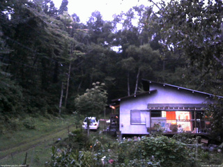 長野県菅平高原 ゆたか山荘 西側(坂上) 2026/08/31 18:15